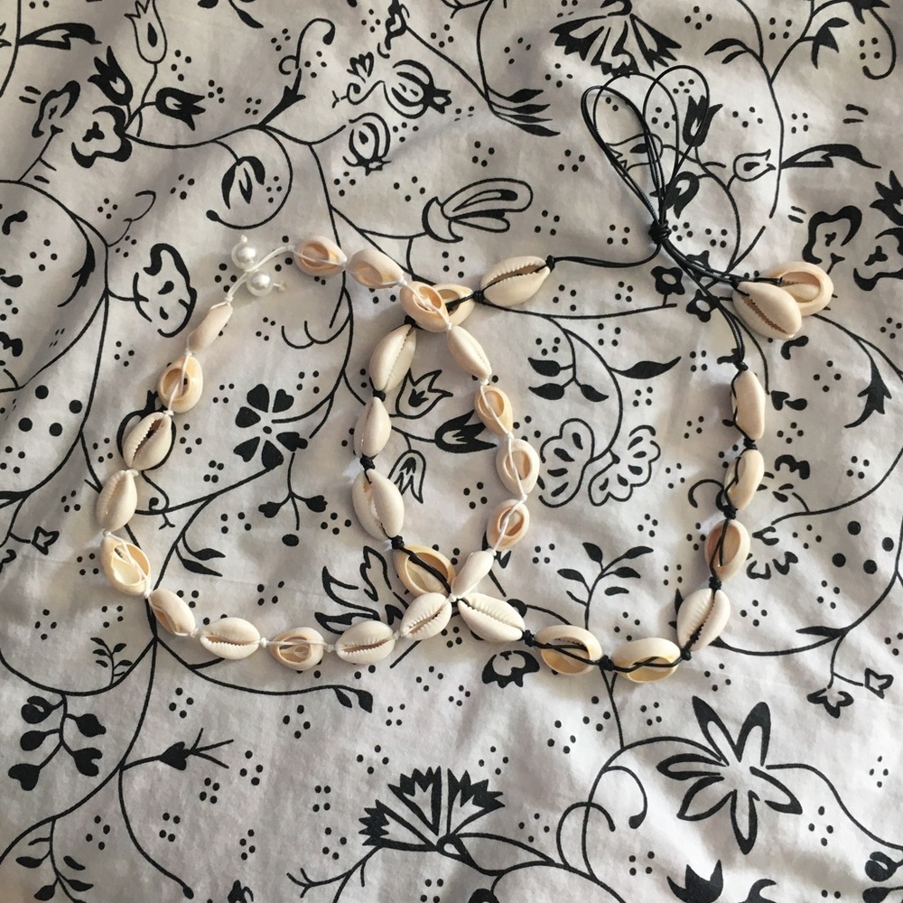 puka shell necklace!